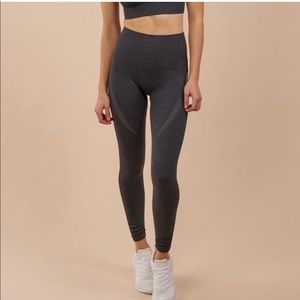 ISO gymshark vital flex M or L